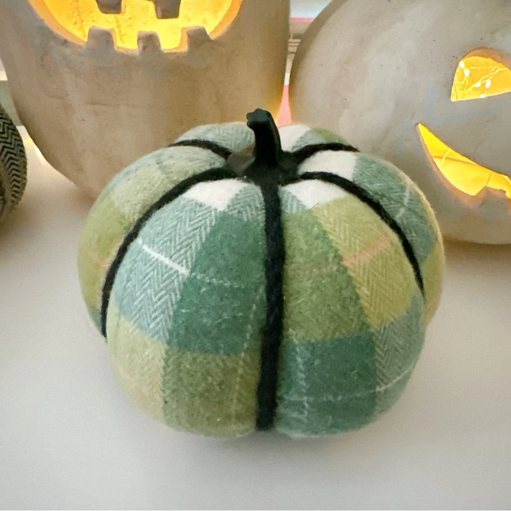 Target Hyde & EEK Boutique Brushed Plaid Knit Pumpkin